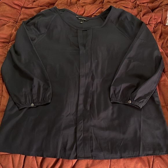 Banana Republic Long-Sleeved, key whole Neck Navy Blue Blouse button cuff size L - Picture 1 of 14